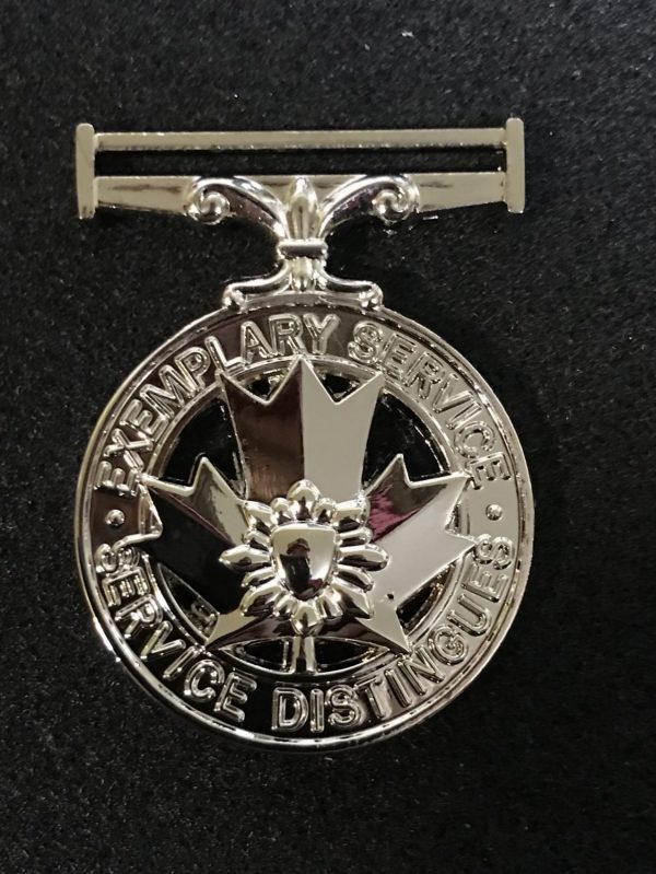 Médaille pour services distingués d'agent de la paix pleine grandeur