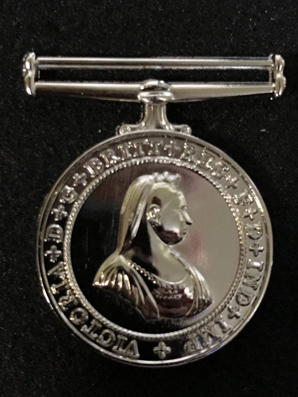 Médaille de service pleine grandeur de l'Ordre très vénérable de Saint-Jean de Jérusalem