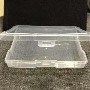 Boîtier en plastique transparent pour médailles 5" par 7" par 2"