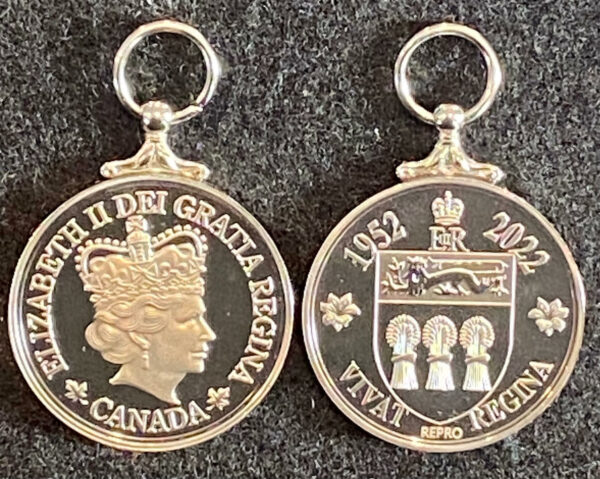 Queen Elizabeth II’s Platinum Jubilee Medal Provincial Full Size Replica Saskatchewan